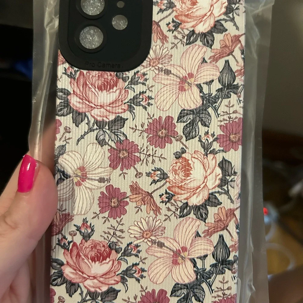 iPhone 11 Floral Pattern Phone Case - Pink and Black